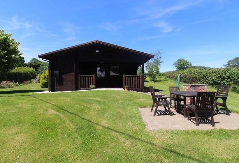 Cedar Lodge