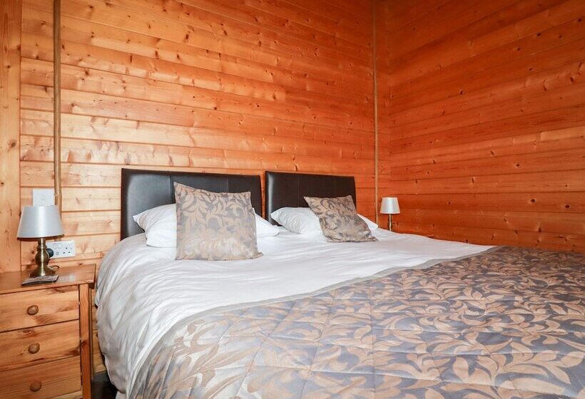 Cedar Lodge