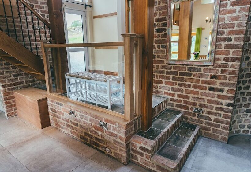 Deerclose West Farmhouse