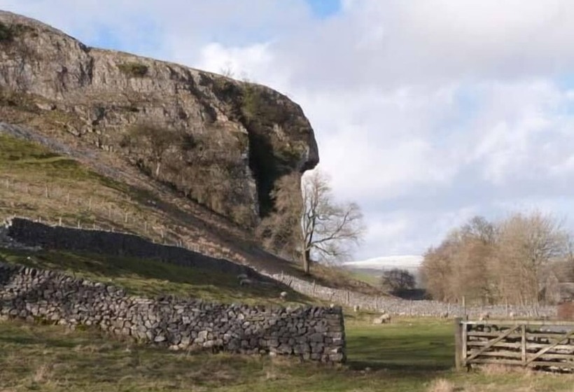 Deerclose West Farmhouse