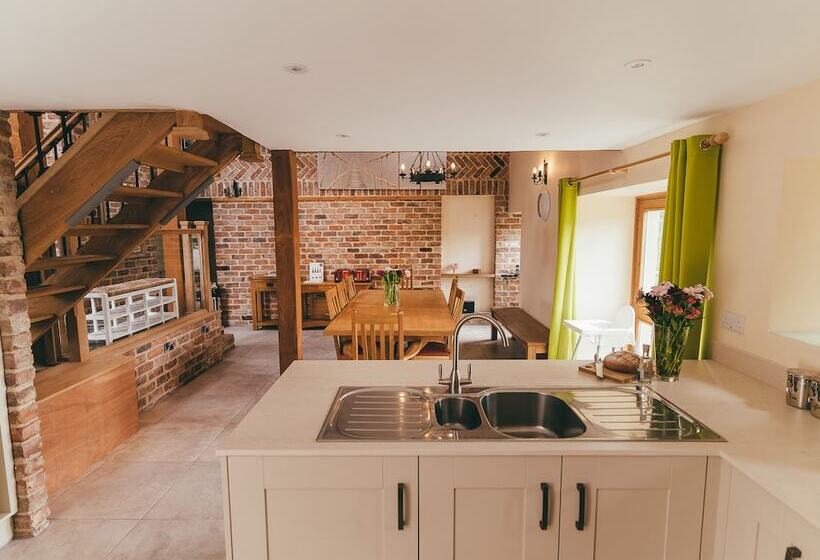 Deerclose West Farmhouse