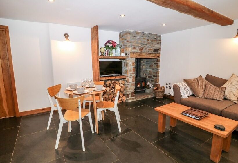 Downicary Chapel Stable