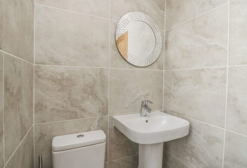 Driftwood, 23 Roa Island