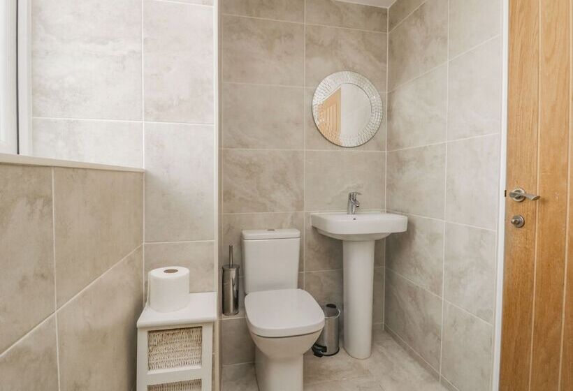 Driftwood, 23 Roa Island