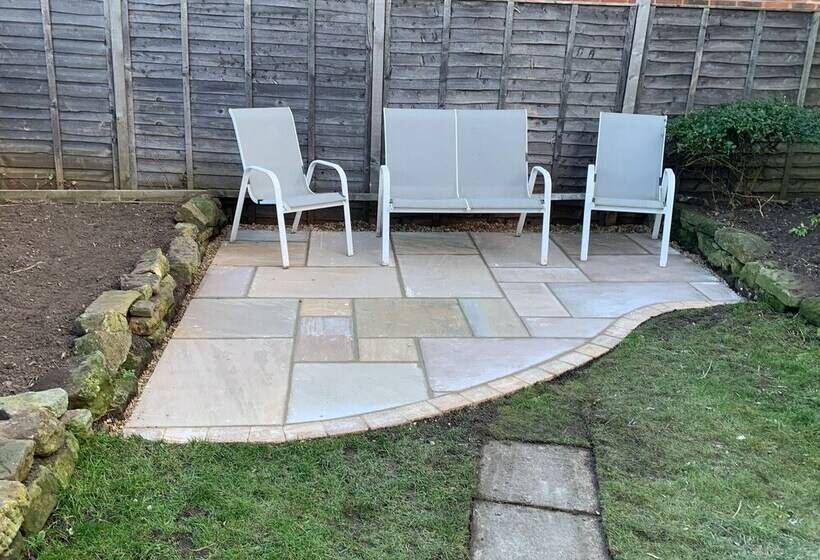 Glebe Hall Apartment