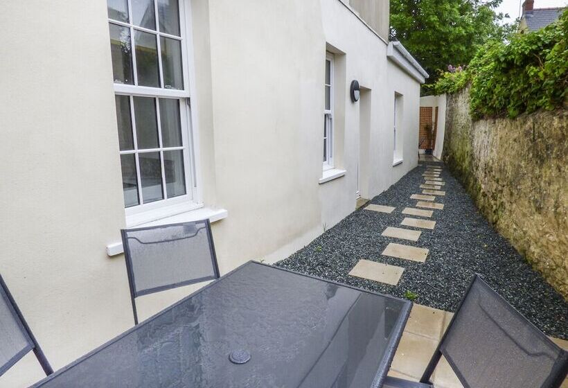 Harbour Beach At The Hideaway