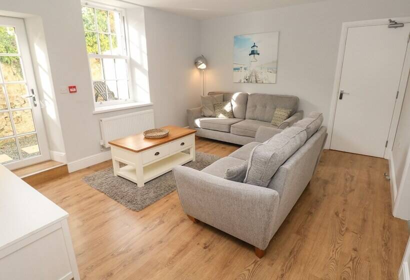 Harbour Beach At The Hideaway