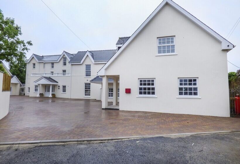 Harbour Beach At The Hideaway