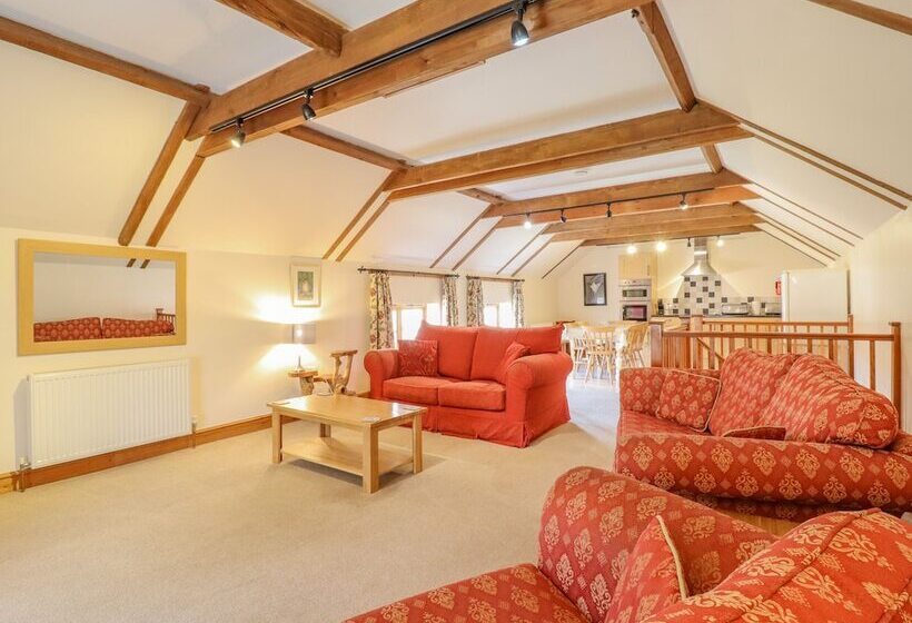 Hayloft Cottage