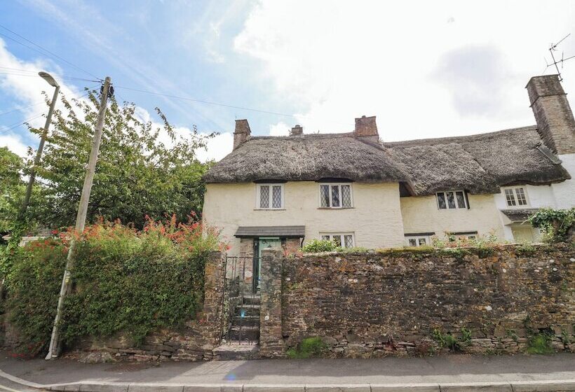 Hearthstone East Cottage