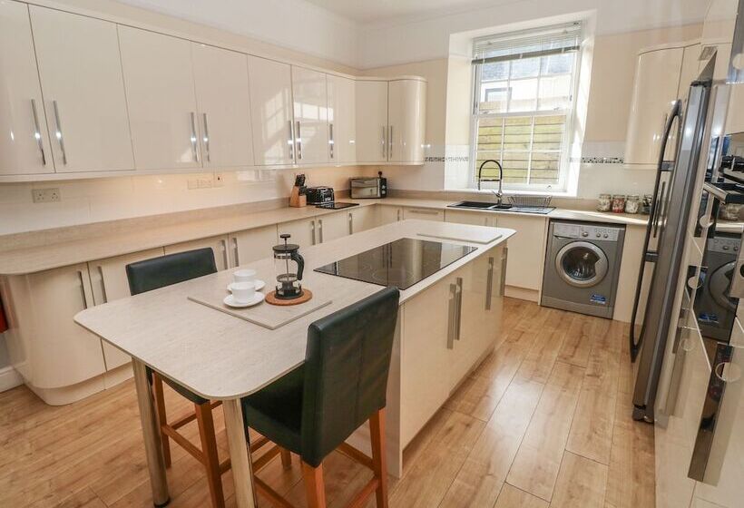 Hideaway House At The Hideaway