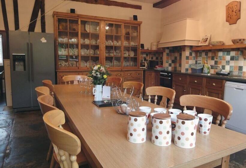 Hornshayne Farmhouse