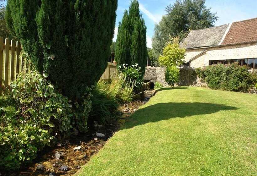 Hornshayne Farmhouse