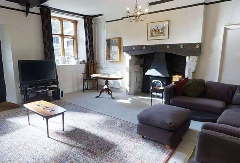 Hornshayne Farmhouse