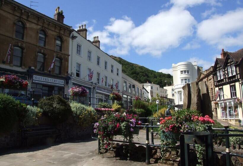 Lower Tundridge Cottage