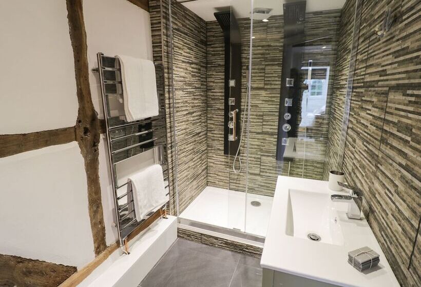 Lower Tundridge Cottage