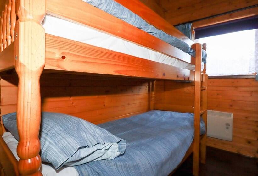 Maple Lodge