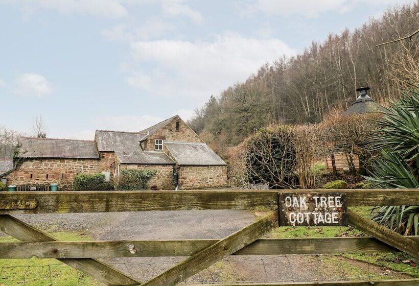Oak Tree Cottage