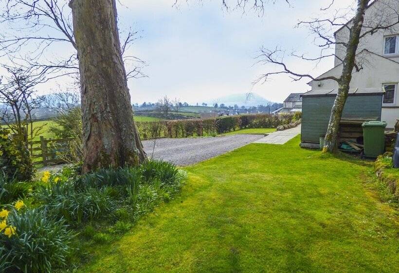 Stag Cottage