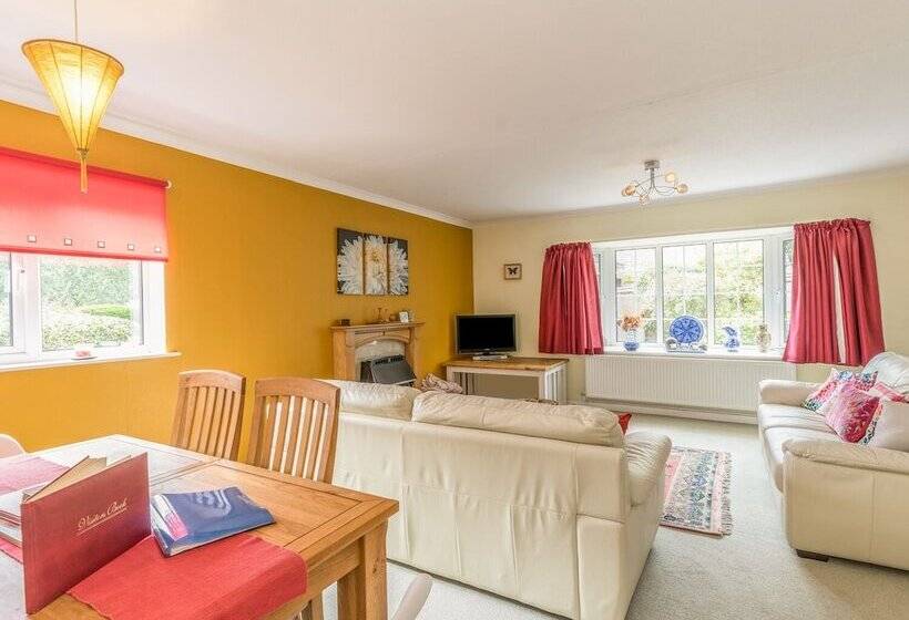 Sunny Corner