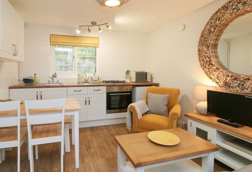 Swallow Cottage