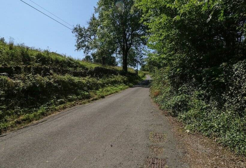 The Barn At Smalldale Hall