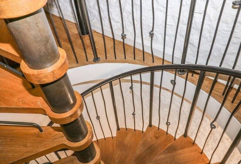 The Barn At Smalldale Hall