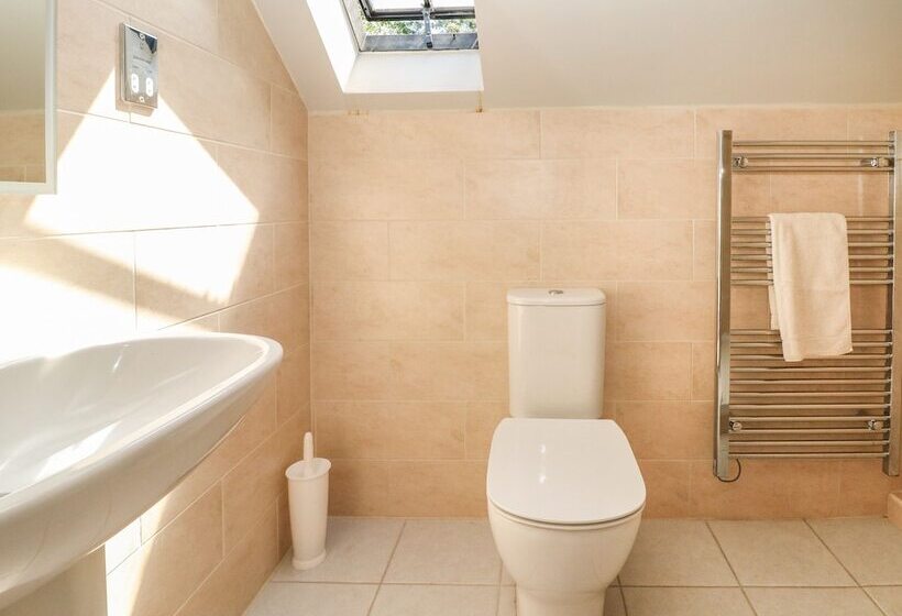 The Barn At Smalldale Hall