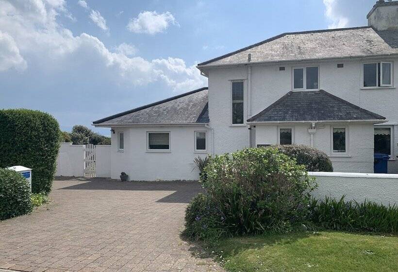 The Beach House Criccieth