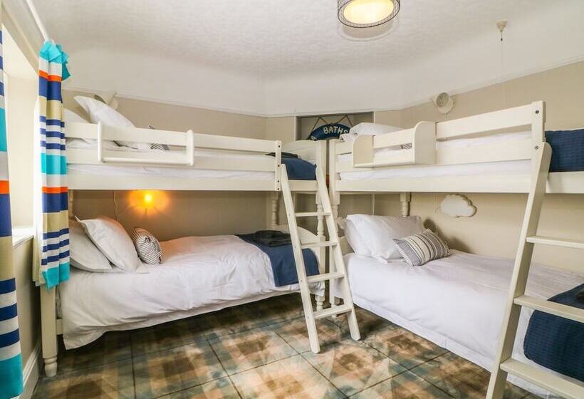 The Beach House Criccieth