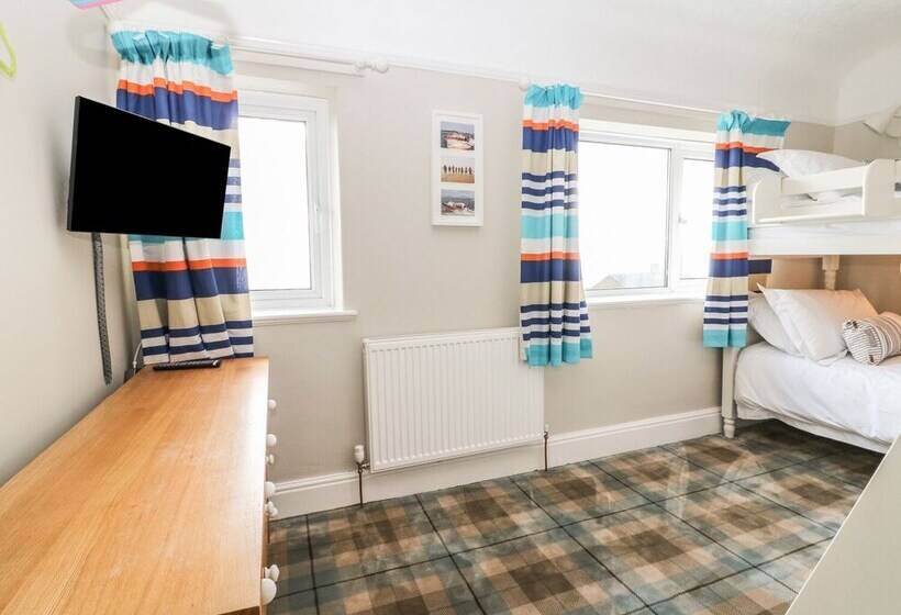 The Beach House Criccieth