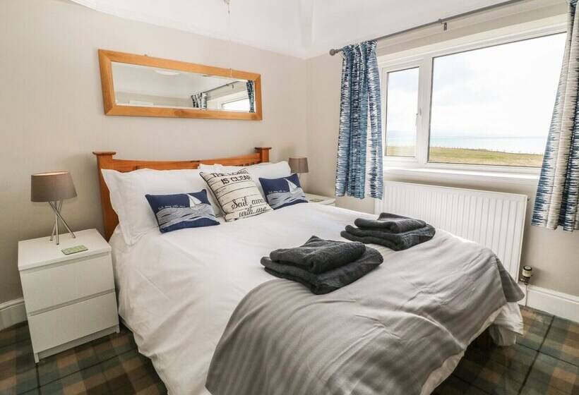 The Beach House Criccieth