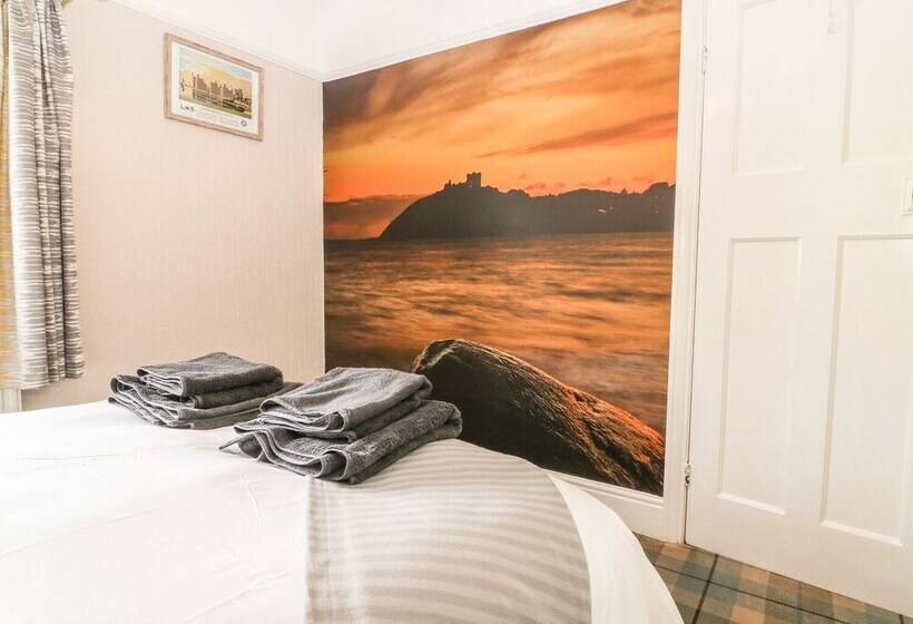 The Beach House Criccieth