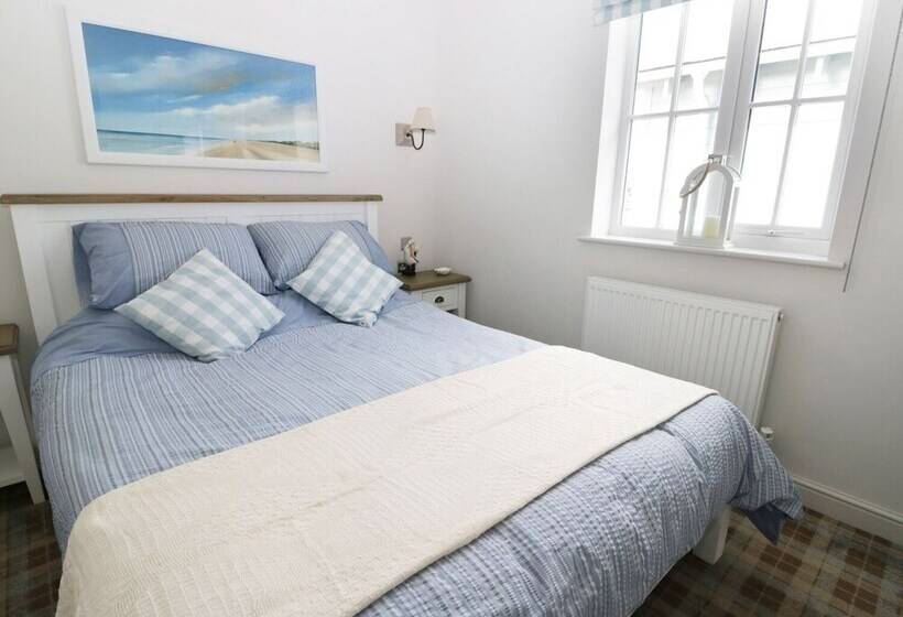 The Lobster Pot Beach House