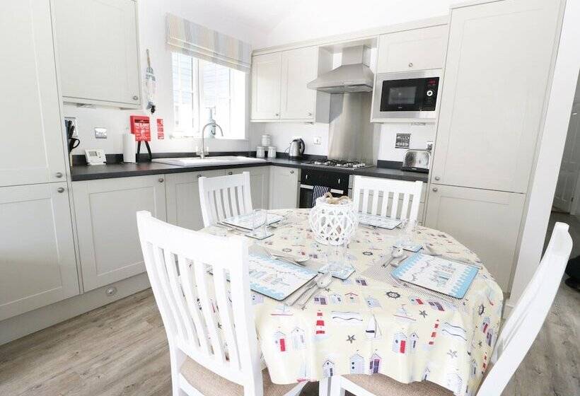 The Lobster Pot Beach House