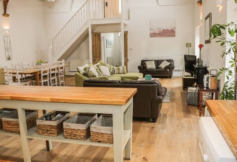 The Old Temperance Hall