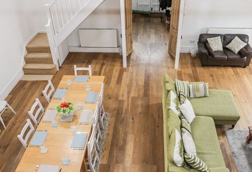 The Old Temperance Hall