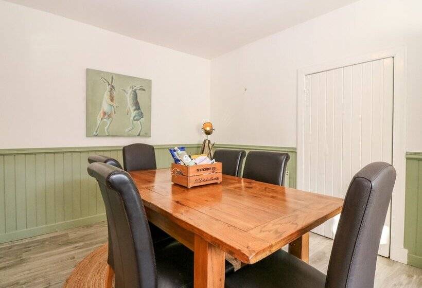 White Hillocks Cottage