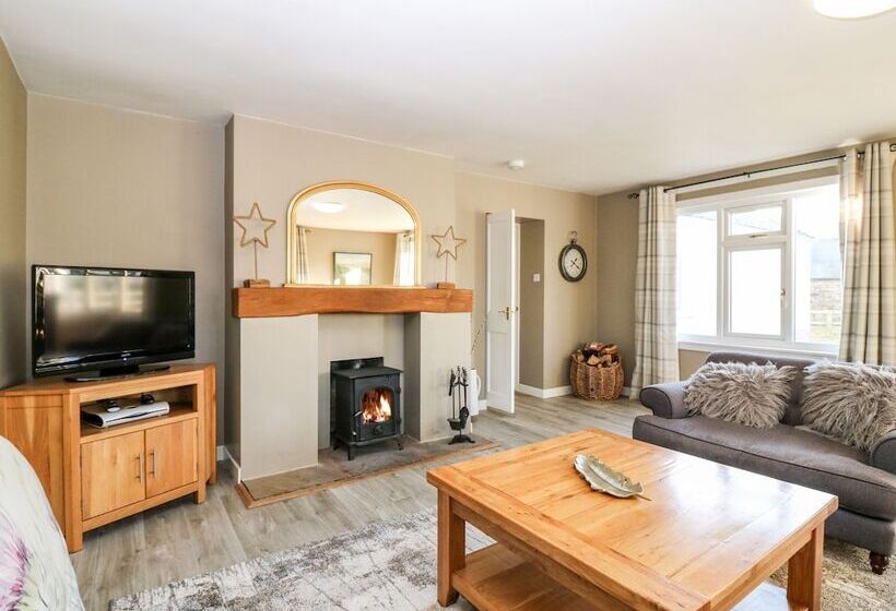 White Hillocks Cottage