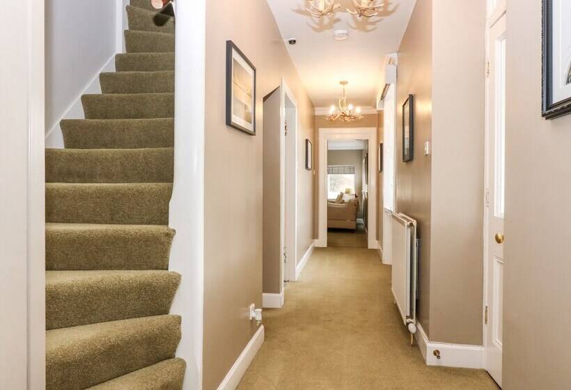 White Hillocks Farm House