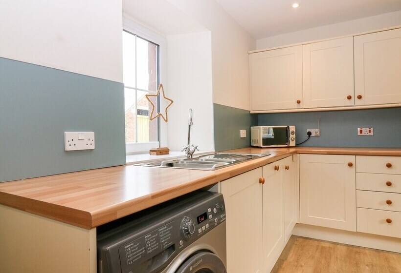 White Hillocks Farm House