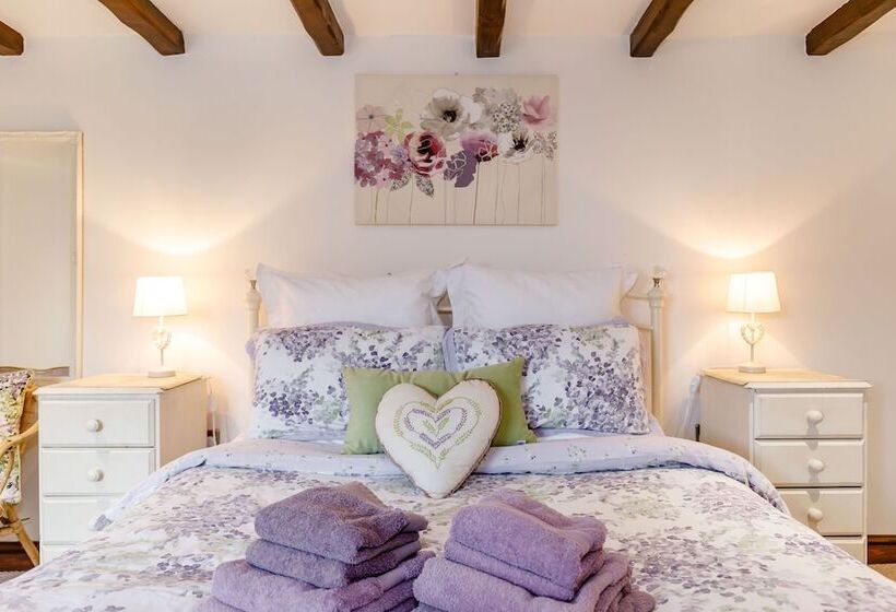 Willow Cottage