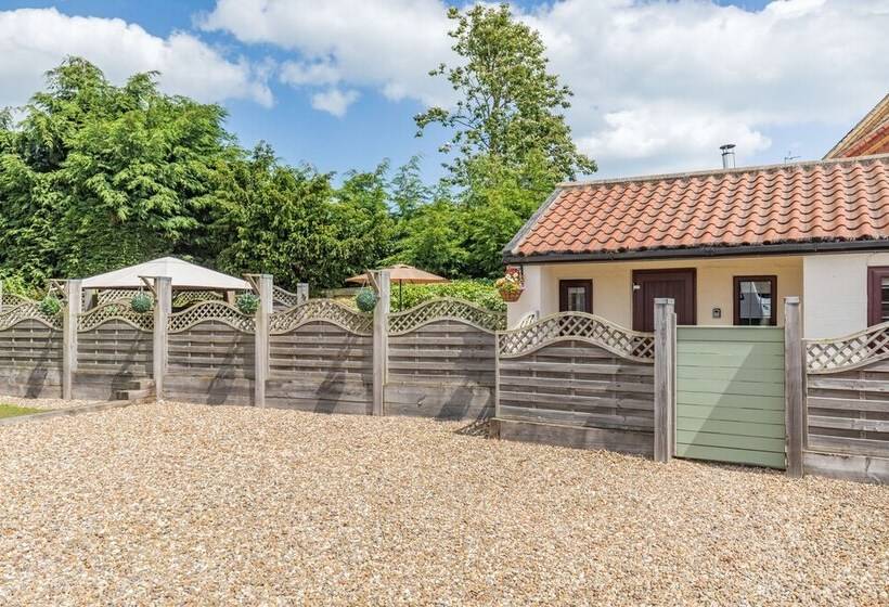 Willow Cottage