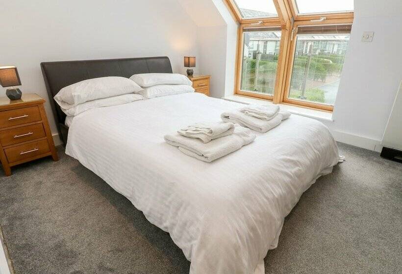 20 Bay Retreat Villas