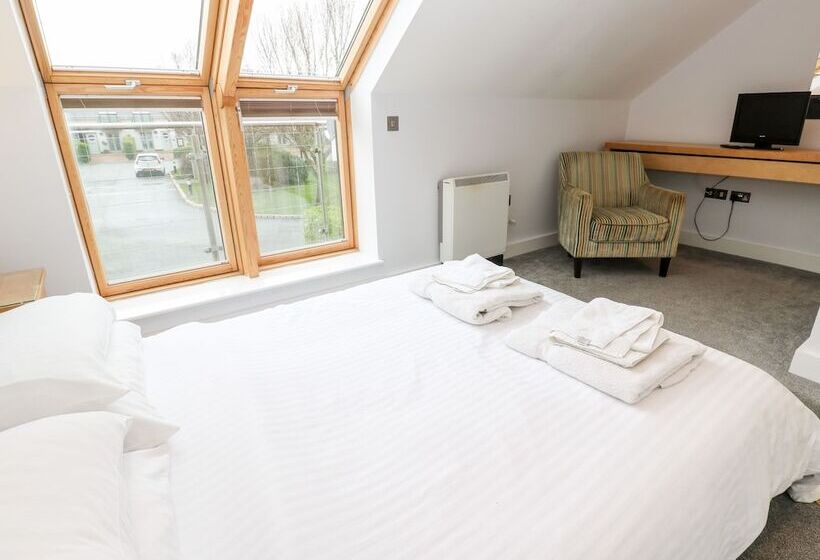 20 Bay Retreat Villas