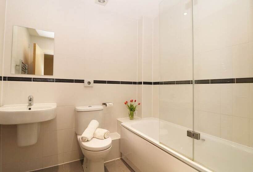 24 Bay Retreat Villas