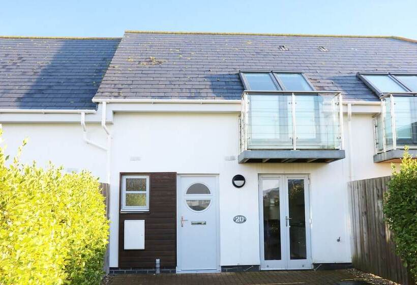 24 Bay Retreat Villas