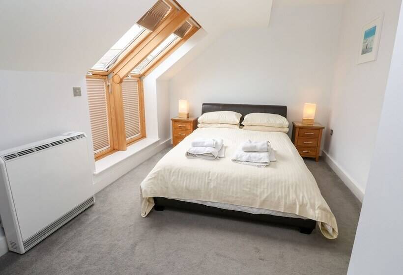 3 Bay Retreat Villas