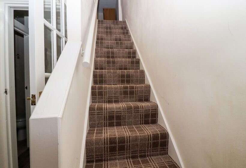 7 Scarah Bank Cottages