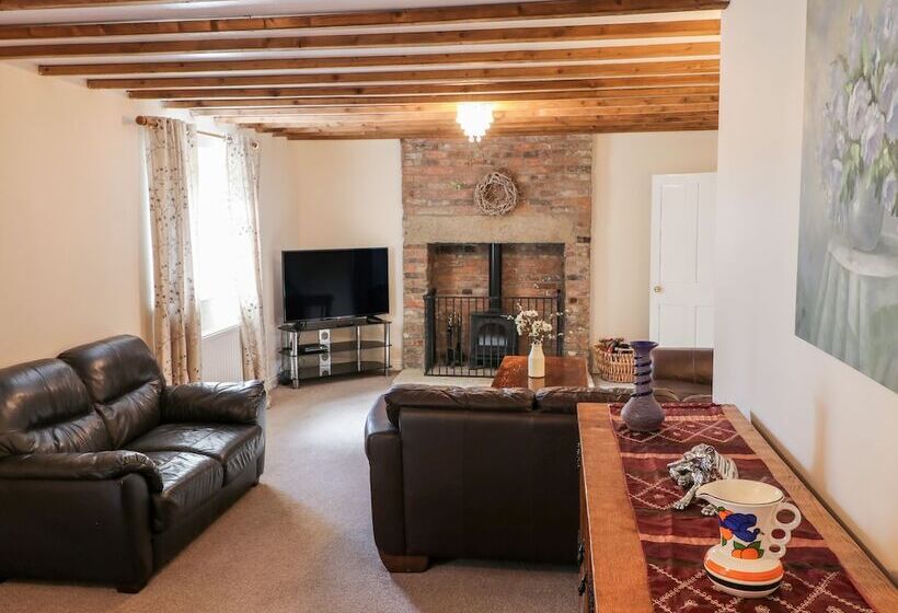 Airy Hill Old Farmhouse